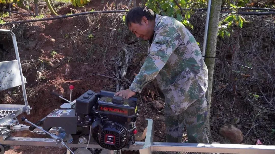 立田單軌運(yùn)輸機(jī)大放異彩&mdash;&mdash;助力漢源解決農(nóng)業(yè)難題